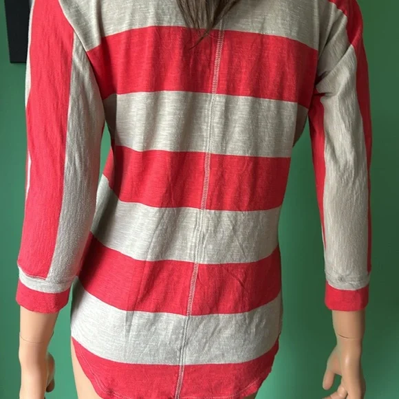❤️❤️NWOT Old Navy Pullover Top❤️❤️ - Picture 6 of 8